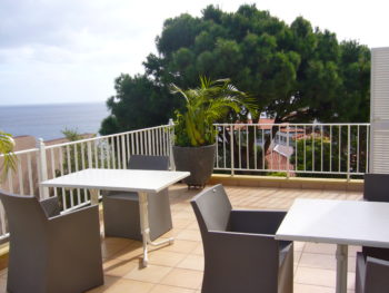 Großzügige Terrasse mit schönem Ausblick